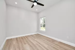 805 Rd 5203, Cleveland, TX 77327 - Photo 33