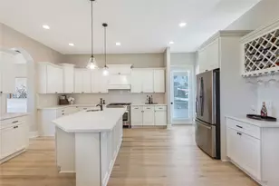 10827 Bourbon St, Willis, TX 77318 - Photo 13