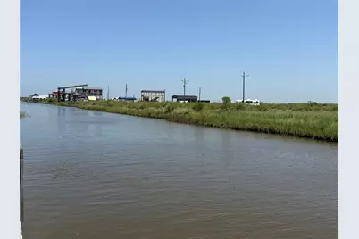 1333 Mabry Street, Gilchrist, TX 77617 - Photo 5