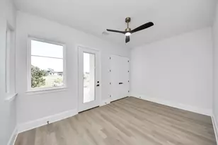 299 Peninsula Pt Dr, Montgomery, TX 77356 - Photo 37