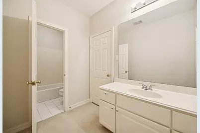 423 Brook Shore Court, Sugar Land, TX 77478 - Photo 35