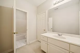 423 Brook Shore Ct, Sugar Land, TX 77478 - Photo 35