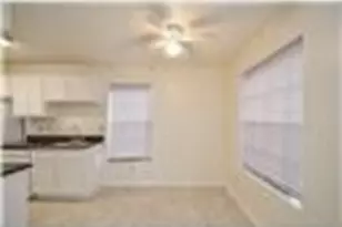 2750 Holly Hall St, Houston, TX 77054 - Photo 7