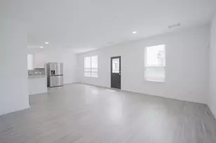 10622 Cashew Run Ln, Houston, TX 77075 - Photo 9