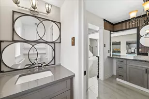 2302 Brooktree Dr, Houston, TX 77008 - Photo 25