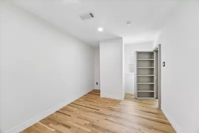 2302 Brooktree Drive, Houston, TX 77008 - Photo 43