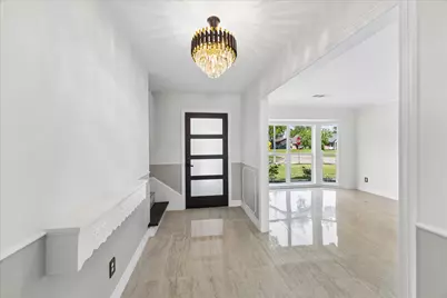 2302 Brooktree Drive, Houston, TX 77008 - Photo 15