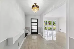 2302 Brooktree Dr, Houston, TX 77008 - Photo 15