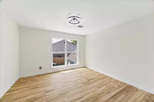 2302 Brooktree Dr, Houston, TX 77008 - Photo 45