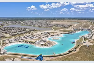 2712 Golden Palms Lane, Texas City, TX 77568 - Photo 1