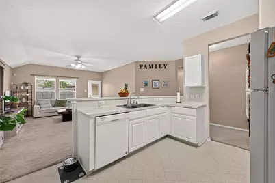30 S Vesper Bend Circle, The Woodlands, TX 77382 - Photo 7