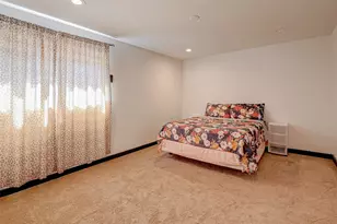 5863 Inwood Dr, Houston, TX 77057 - Photo 29