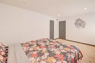 5863 Inwood Dr, Houston, TX 77057 - Photo 33