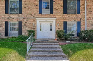 5863 Inwood Dr, Houston, TX 77057 - Photo 1