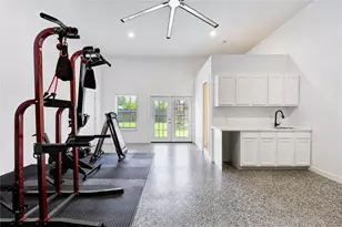 231 W 31st St, Houston, TX 77018 - Photo 31