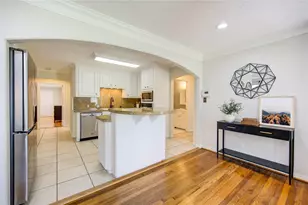 231 W 31st St, Houston, TX 77018 - Photo 9