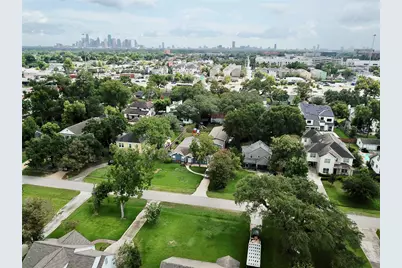 231 W 31st Street, Houston, TX 77018 - Photo 3