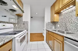 7900 N Stadium Dr, Houston, TX 77030 - Photo 11