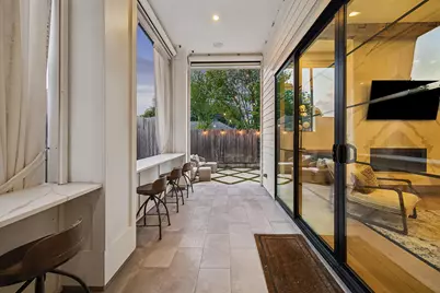 217 W 10th Street, Houston, TX 77008 - Photo 39