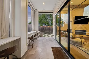 217 W 10th St, Houston, TX 77008 - Photo 39