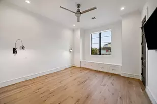 217 W 10th St, Houston, TX 77008 - Photo 29