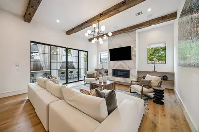 217 W 10th Street, Houston, TX 77008 - Photo 13