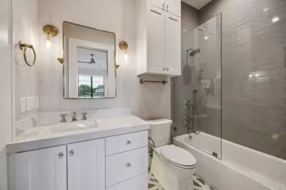 217 W 10th Street, Houston, TX 77008 - Photo 31