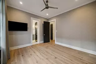 217 W 10th St, Houston, TX 77008 - Photo 33