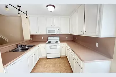 175 Binnacle Court #B, Willis, TX 77318 - Photo 15