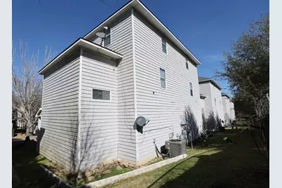 175 Binnacle Court #B, Willis, TX 77318 - Photo 3