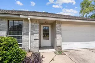 2035 Woodhue Dr, Spring, TX 77386 - Photo 3