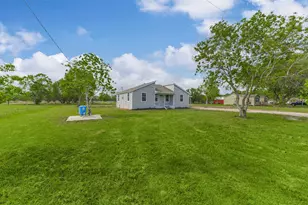 13252 Kanak St, Needville, TX 77461 - Photo 5