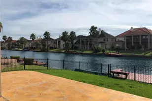 14326 Ayers Rock Rd, Sugar Land, TX 77498 - Photo 23