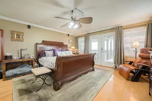 792 W Bayshore Dr, Palacios, TX 77465 - Photo 17