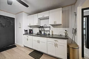 3705 Bremond St, Houston, TX 77004 - Photo 9