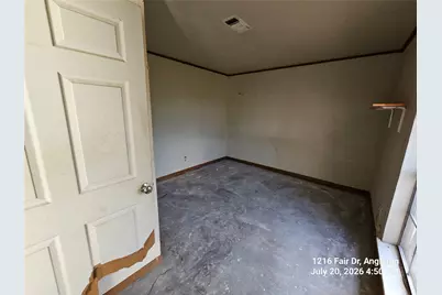1216 Fair Drive, Angleton, TX 77515 - Photo 5