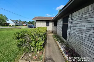 1216 Fair Dr, Angleton, TX 77515 - Photo 3