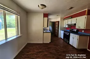 1216 Fair Dr, Angleton, TX 77515 - Photo 9
