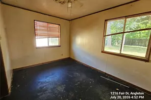 1216 Fair Dr, Angleton, TX 77515 - Photo 11