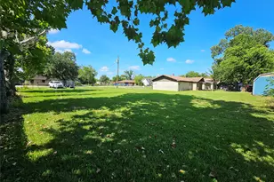 1216 Fair Dr, Angleton, TX 77515 - Photo 35