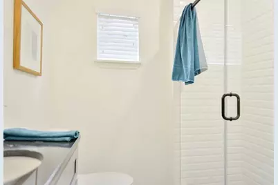 219 Marshall Street #105, Houston, TX 77006 - Photo 5