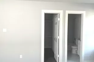 8111 Denton St, Houston, TX 77028 - Photo 9