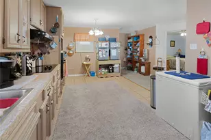 1021 West Dr, Port Neches, TX 77651 - Photo 5