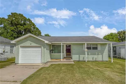 1021 West Drive, Port Neches, TX 77651 - Photo 1