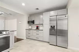 4414 W 43rd St, Houston, TX 77092 - Photo 11