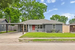 4414 W 43rd St, Houston, TX 77092 - Photo 1