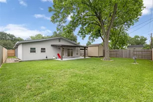 4414 W 43rd St, Houston, TX 77092 - Photo 35