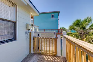 2332 Martinique, Crystal Beach, TX 77650 - Photo 31