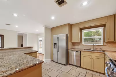2010 Wakefield Drive, Houston, TX 77018 - Photo 11
