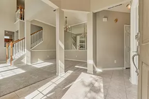 31 Valley Oaks Cir, The Woodlands, TX 77382 - Photo 5